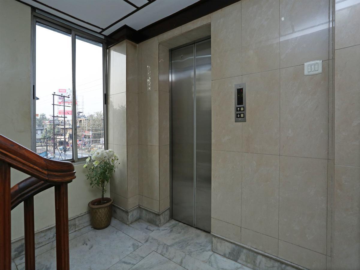 Hotel Amrit Regency Guwahati Zewnętrze zdjęcie